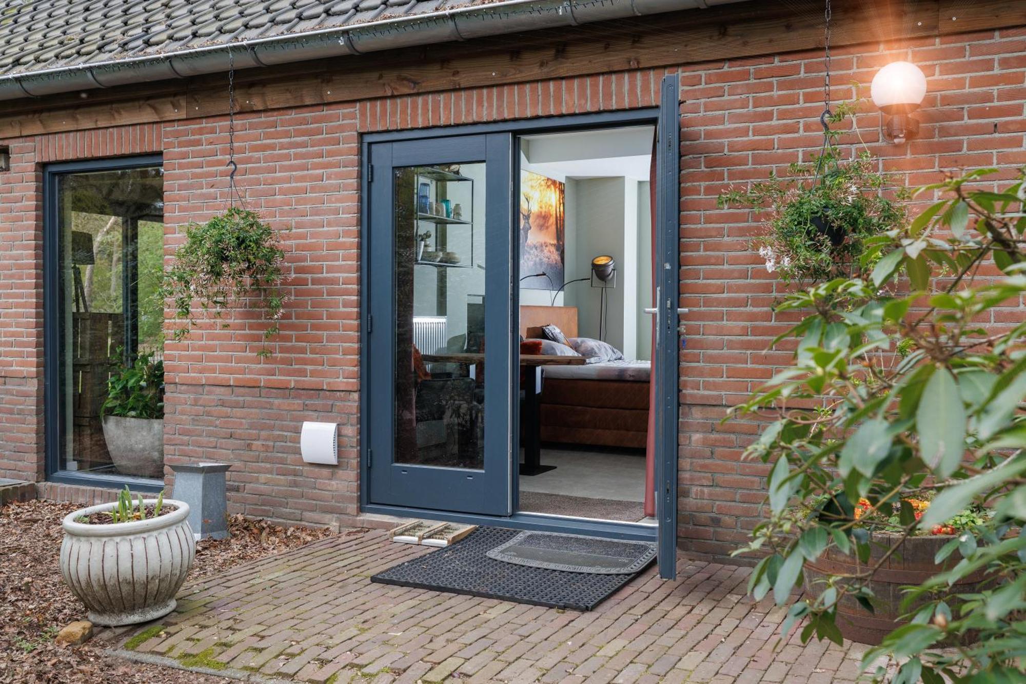B&B Wicherumloo Wekerom Exterior photo