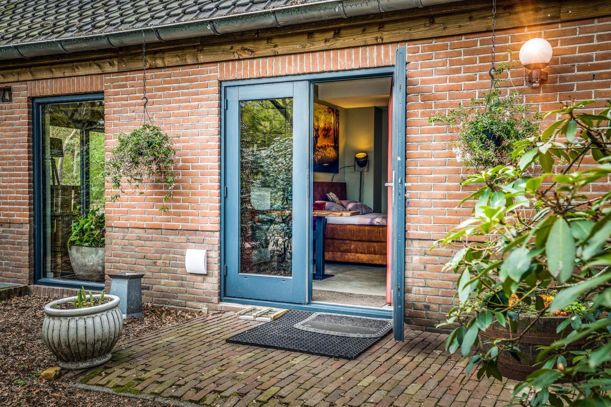 B&B Wicherumloo Wekerom Exterior photo